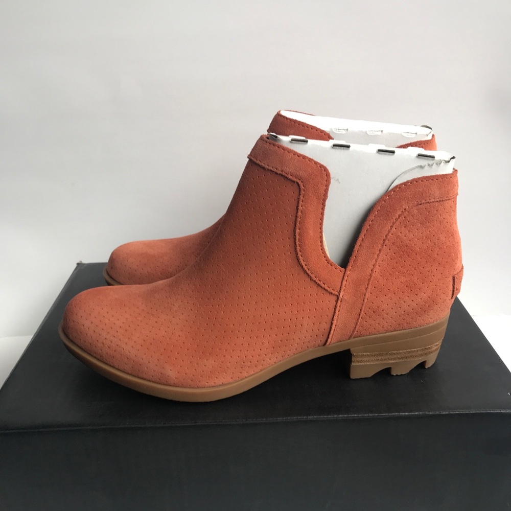 Sorel Lolla Cut Out Bootie Tek Brown size 8.5 - Picture 13 of 14